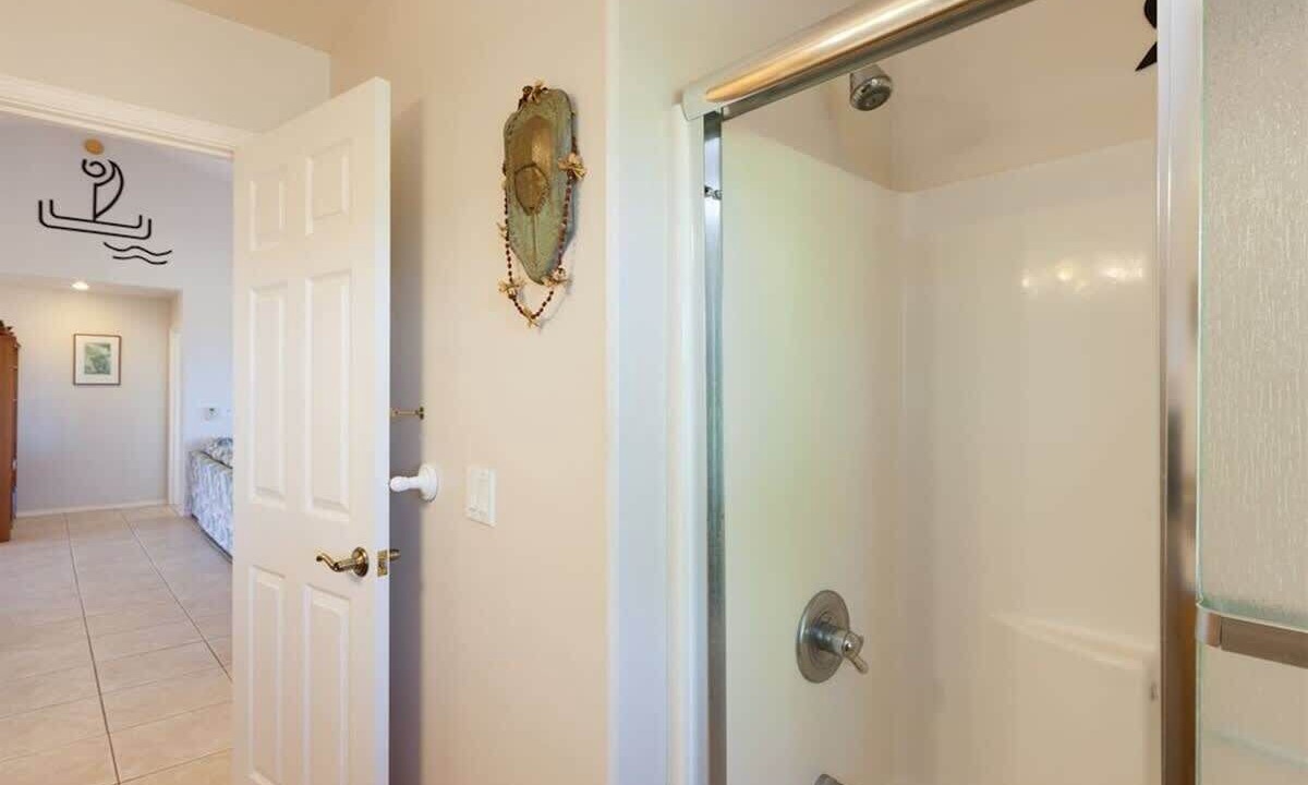 Photo of Bathroom in Kohala Estates