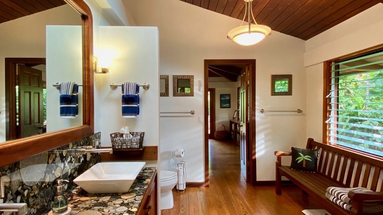 Photo of Bathroom in Lanikai