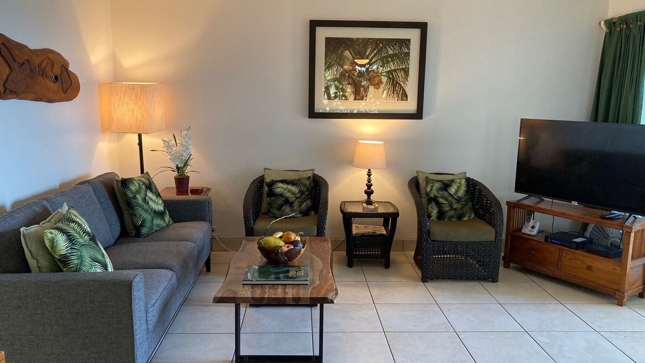 Photo of Livingroom in Kahaluu-Keauhou