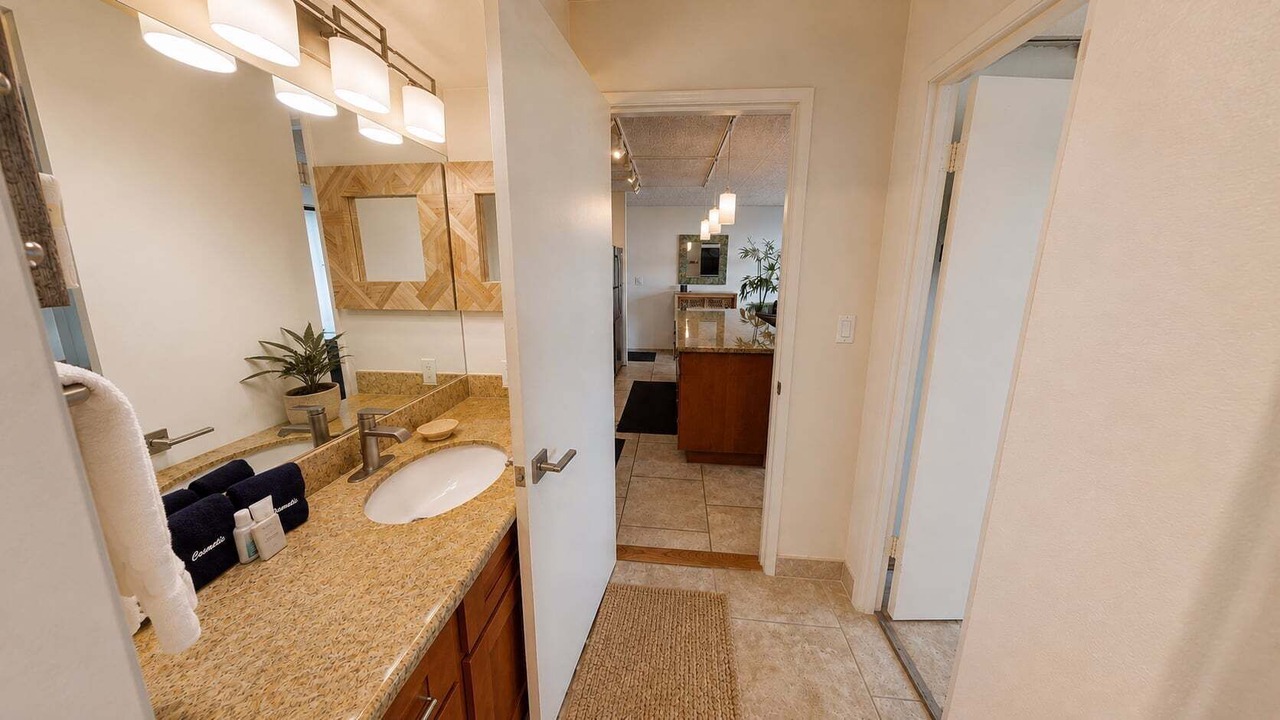 Photo of Bathroom in Waikiki