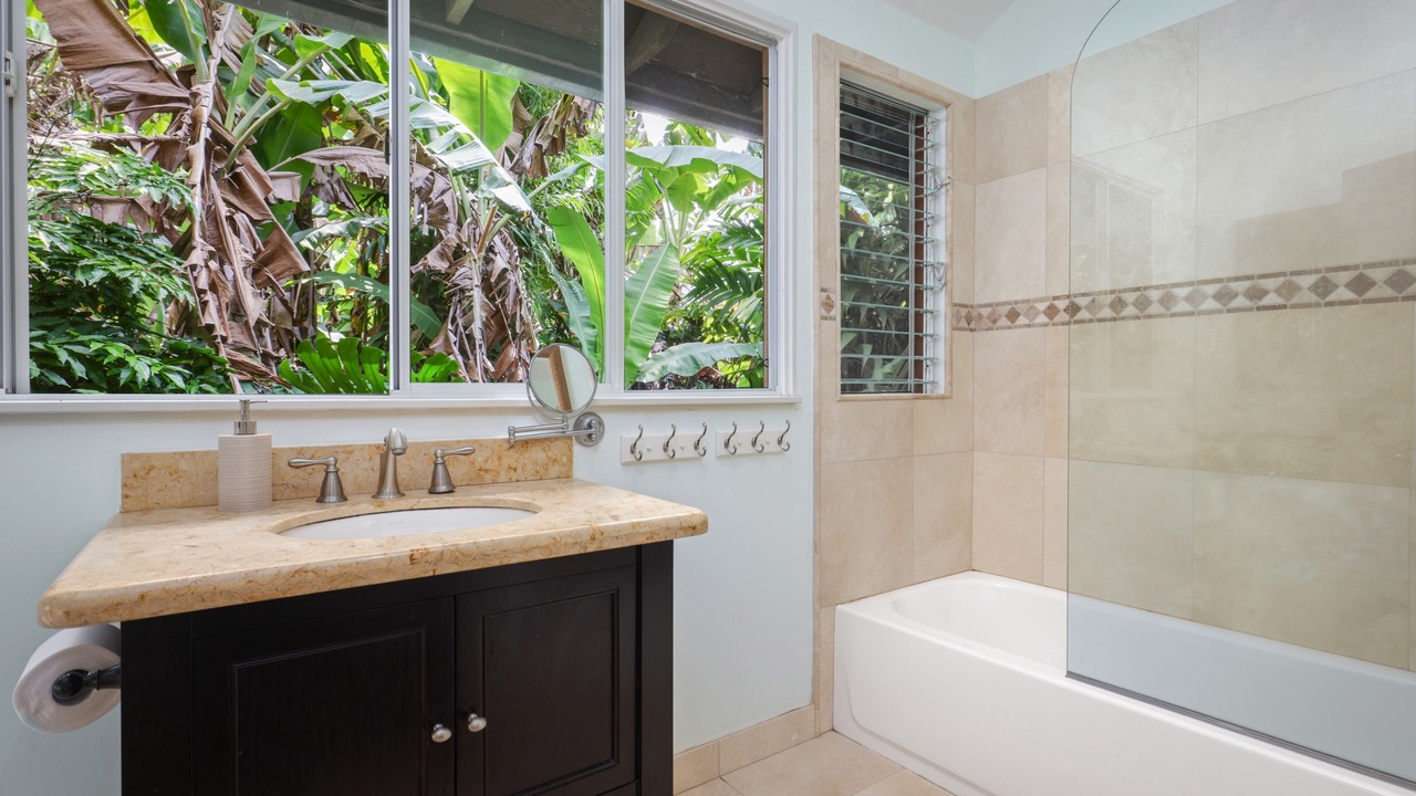 Photo of Bathroom in Honokaa