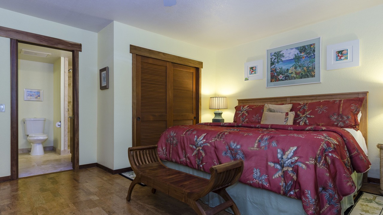 Photo of Bedroom in Poipu