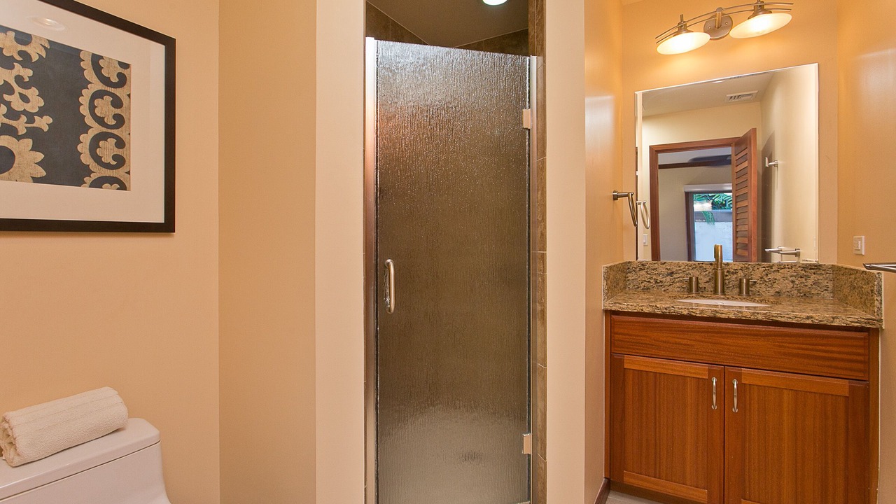 Photo of Bathroom in Kahala