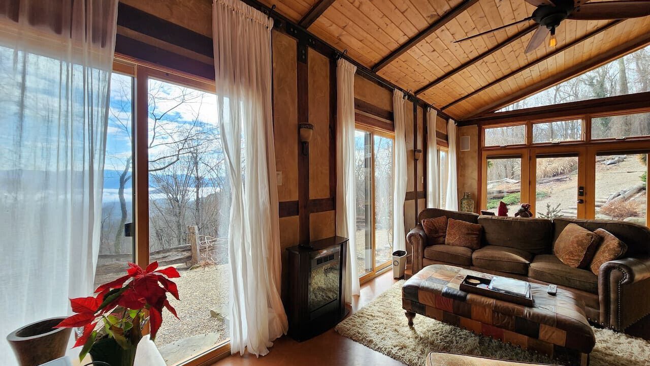 Photo of Livingroom in Asheville