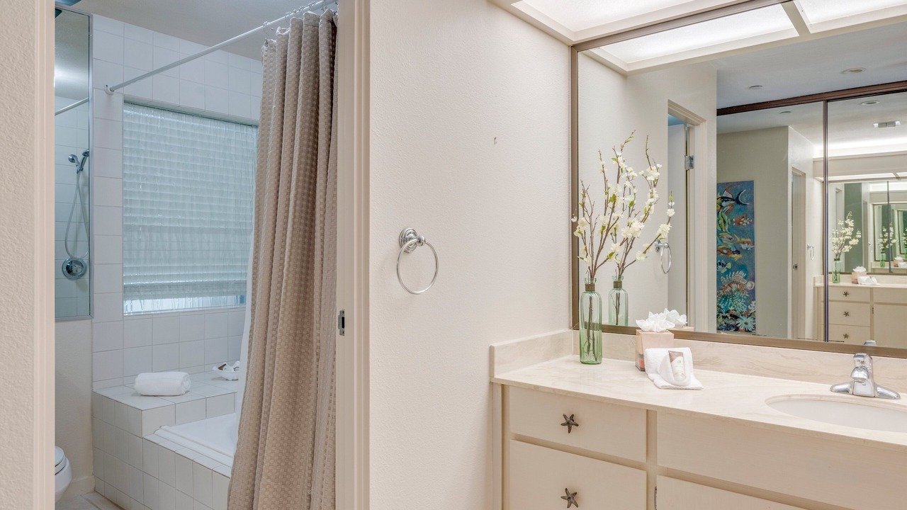 Photo of Bathroom in Kapalua