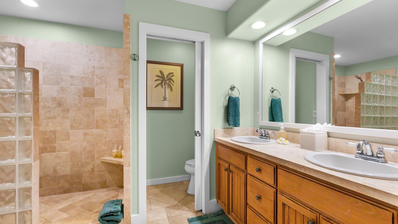 Photo of Bathroom in Poipu