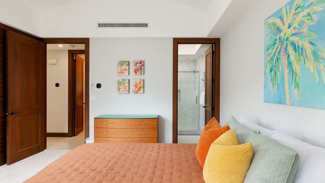 Photo of Bedroom in Kaupulehu