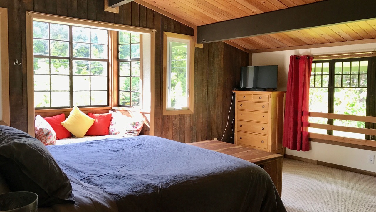 Photo of Bedroom in Glenwood