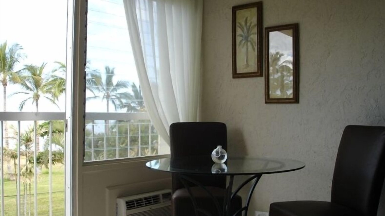 Photo of Others in Makaha