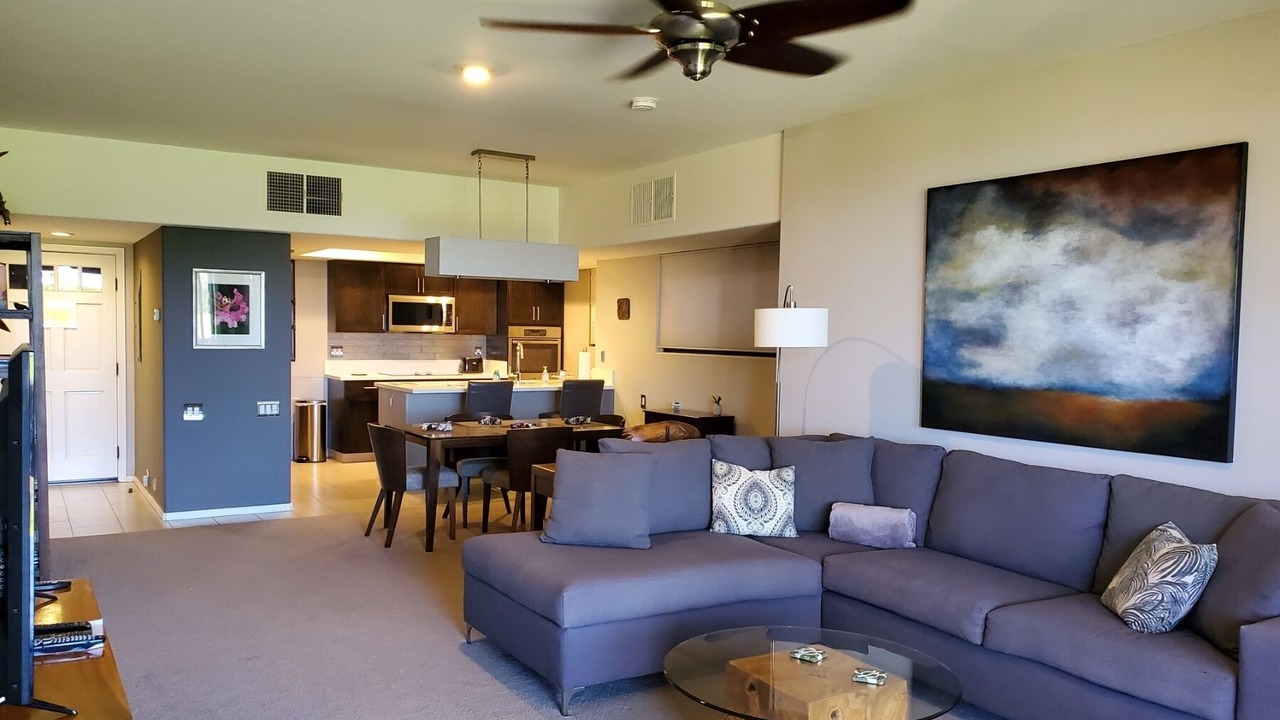Photo of Livingroom in Waikoloa