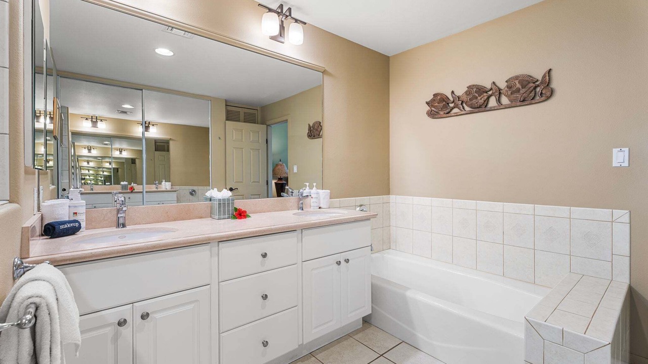 Photo of Bathroom in Waikoloa