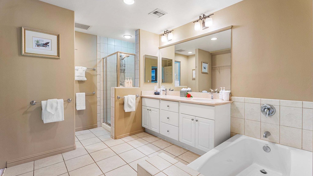 Photo of Bathroom in Waikoloa
