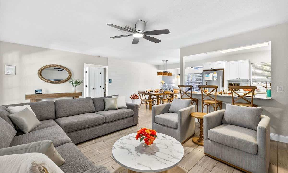 Photo of Livingroom in Bay Esplanade