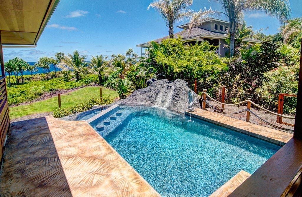 Photo of Outdoor in Waa Waa