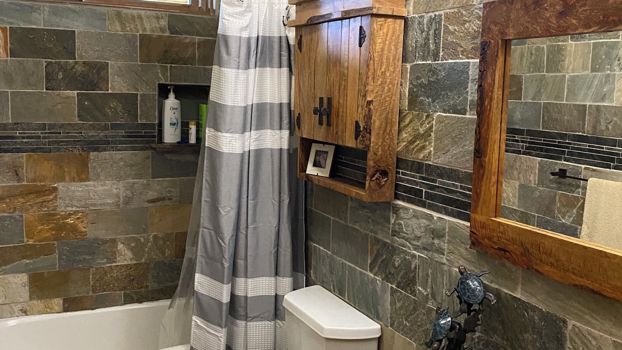 Photo of Bathroom in Royal Hawaiian Estates