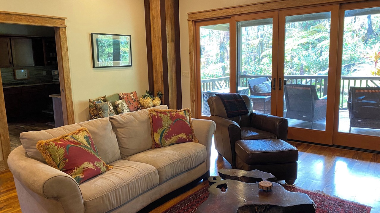 Photo of Livingroom in Royal Hawaiian Estates