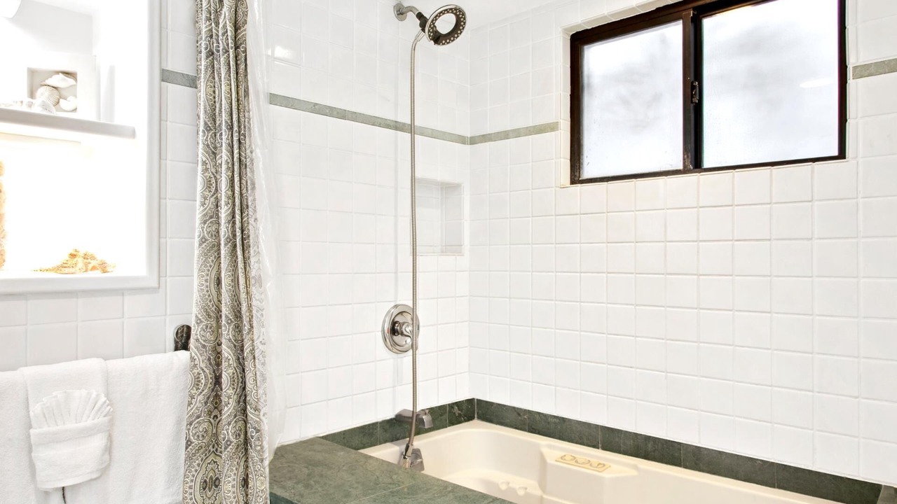 Photo of Bathroom in Wailea