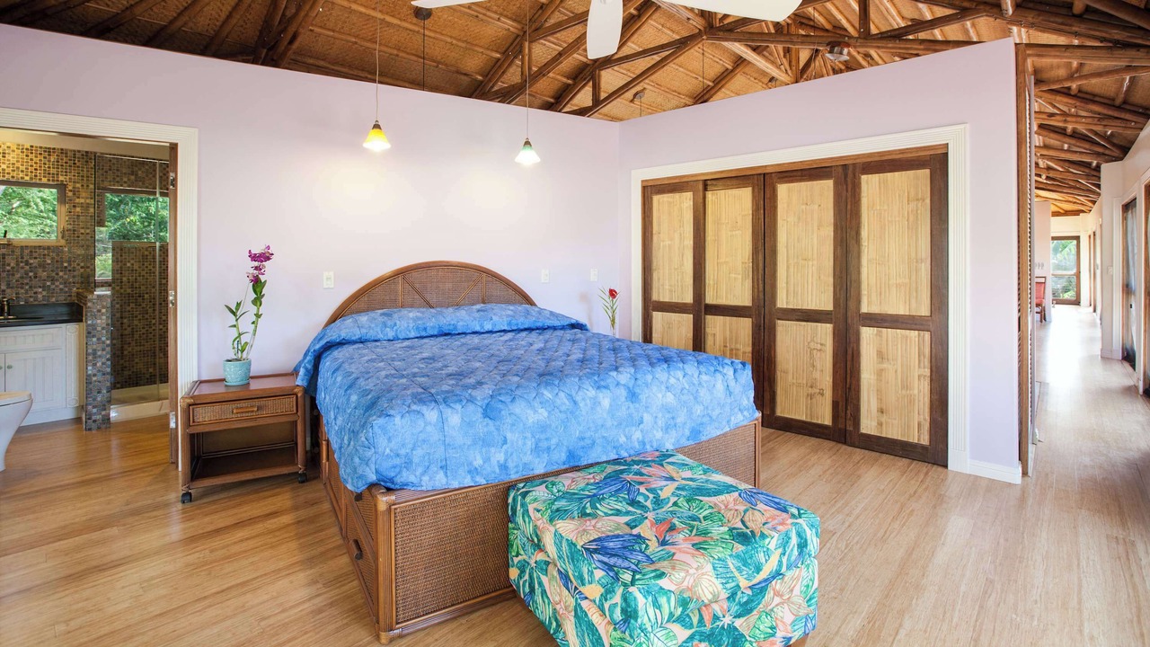 Photo of Bedroom in Puako