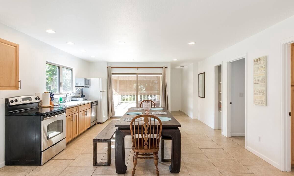 Photo of Bedroom in Pupukea