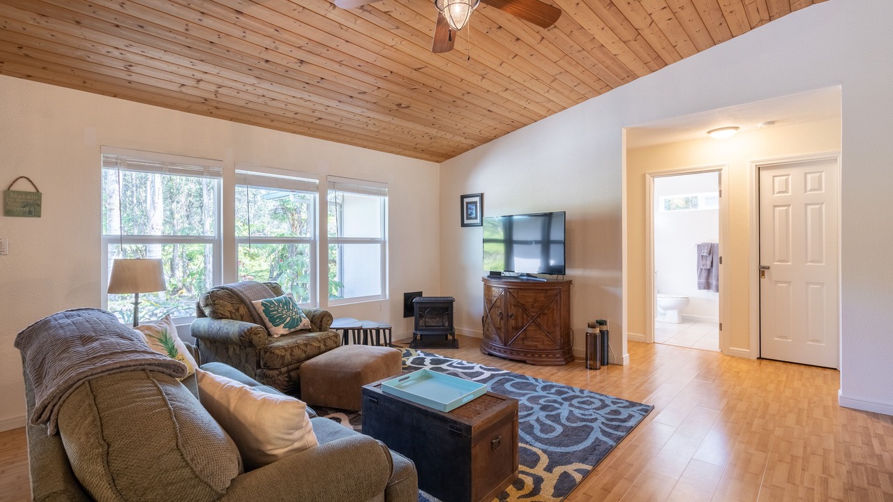 Photo of Livingroom in Royal Hawaiian Estates