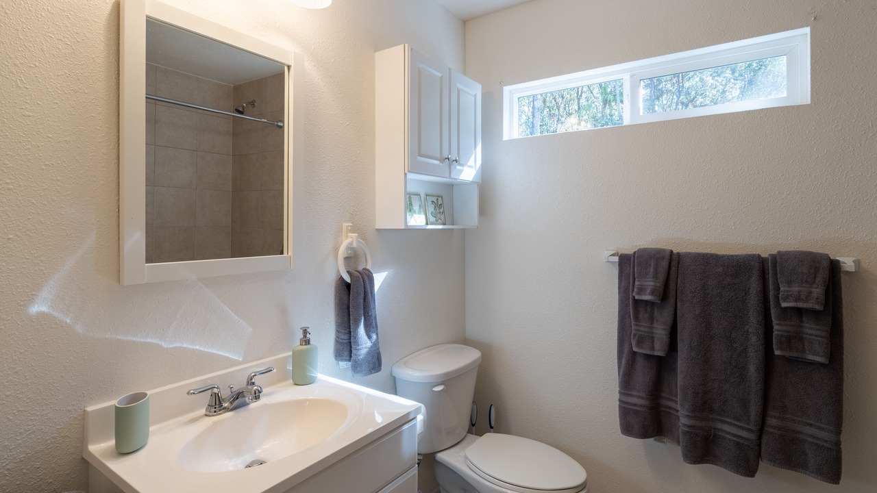 Photo of Bathroom in Royal Hawaiian Estates