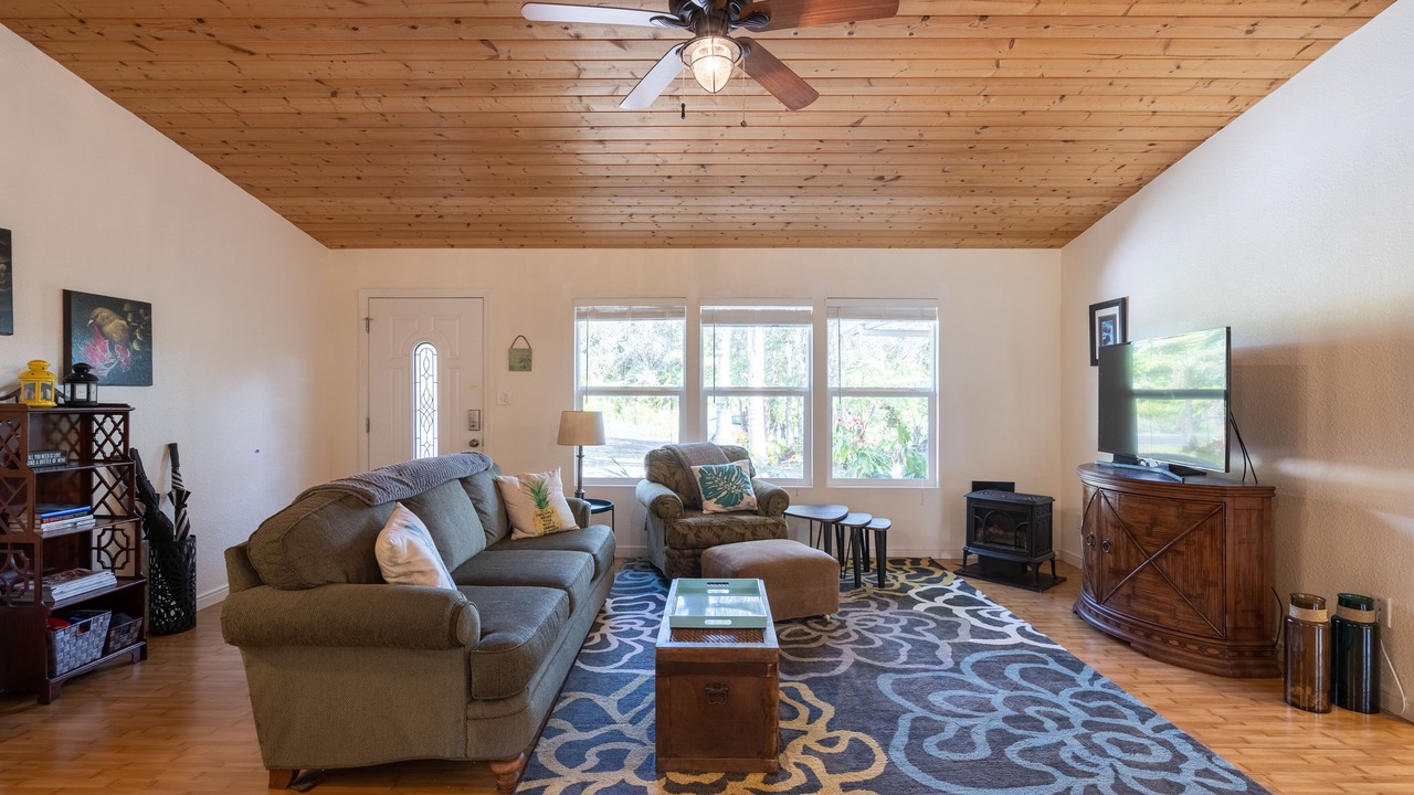 Photo of Livingroom in Royal Hawaiian Estates