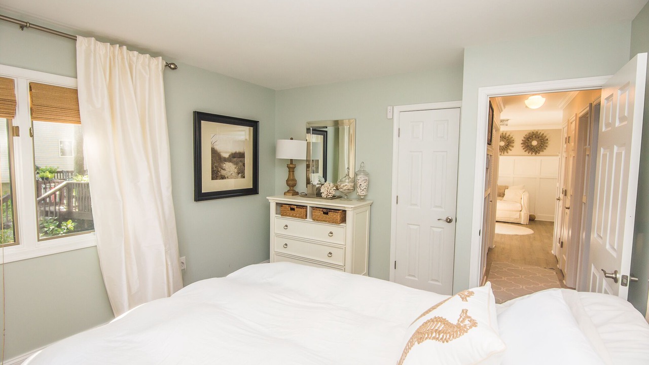 Photo of Bedroom in Caine Woods