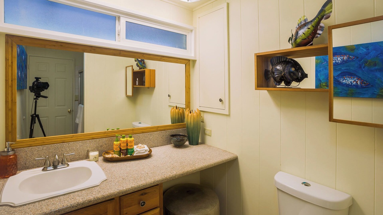 Photo of Bathroom in Punaluu