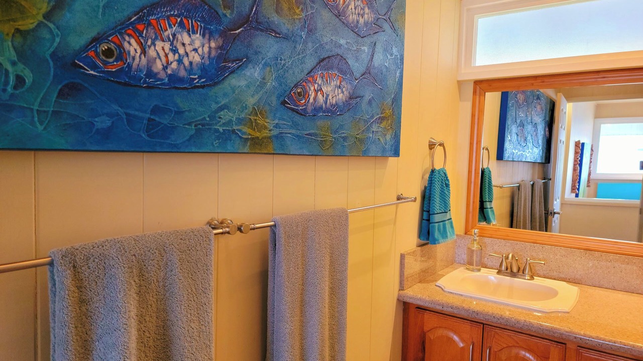 Photo of Bathroom in Punaluu