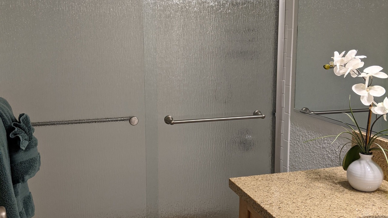 Photo of Bathroom in Maalaea