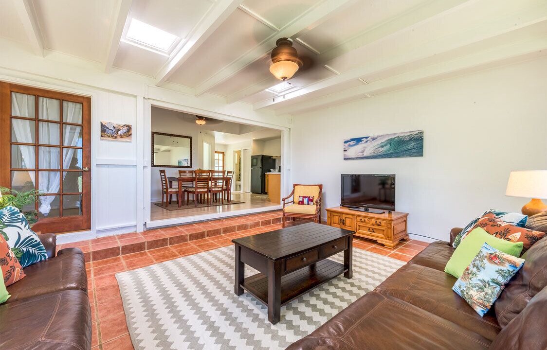 Photo of Livingroom in Ka'a'awa