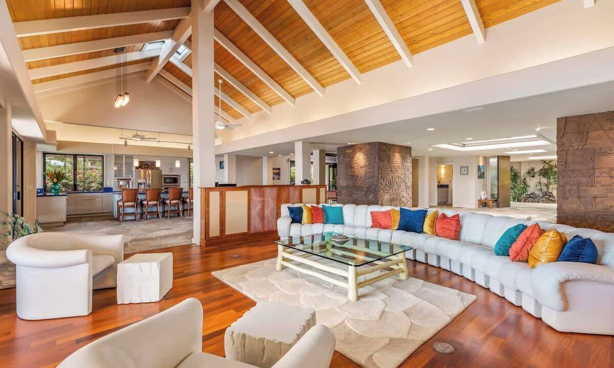 Photo of Livingroom in Kahaluu-Keauhou