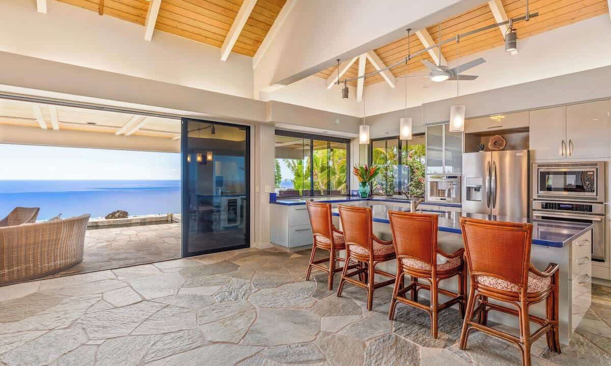Photo of Kitchen in Kahaluu-Keauhou