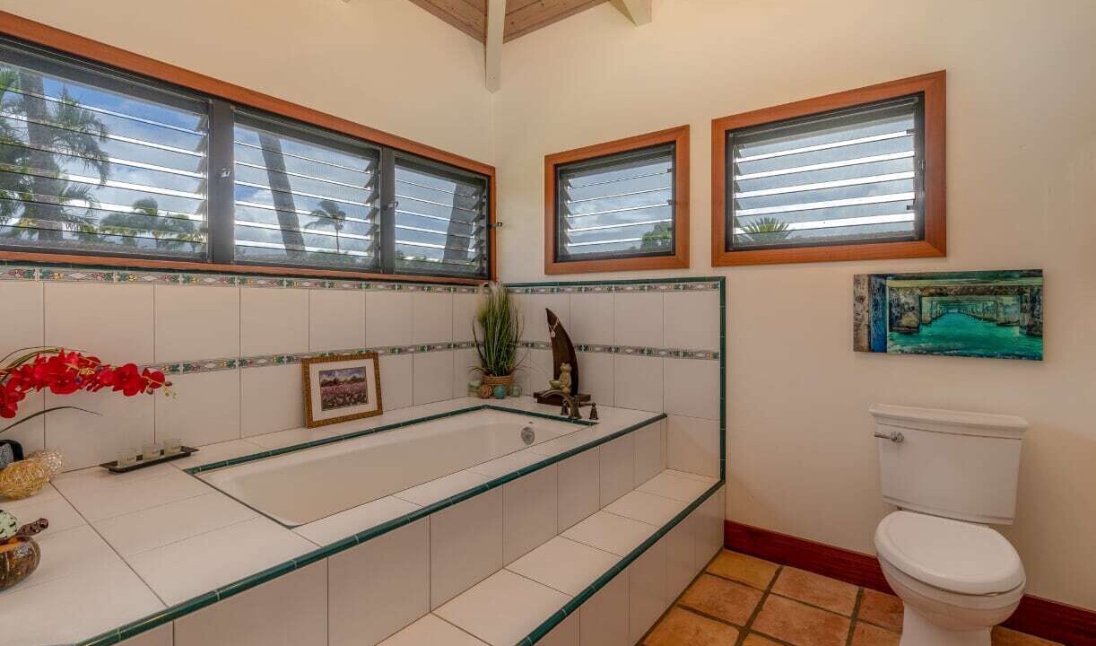 Photo of Bathroom in Poipu