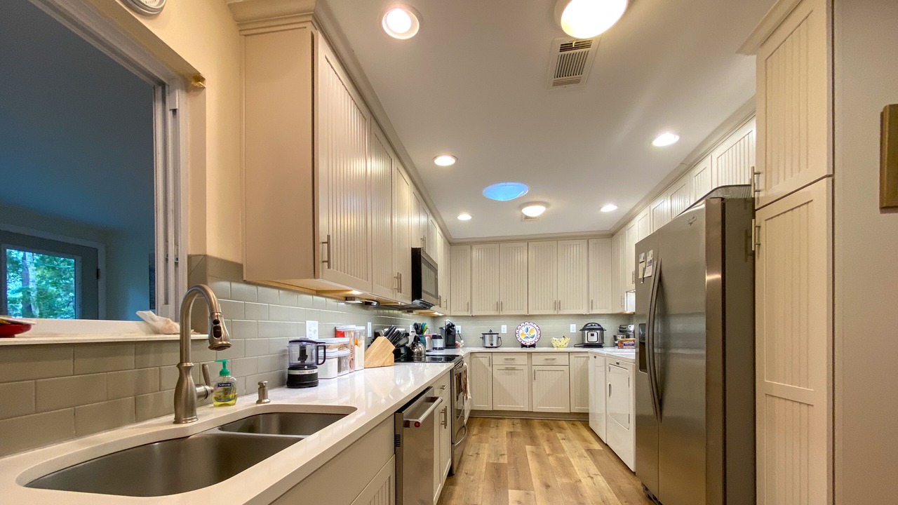 Photo of Kitchen in Jekyll Island