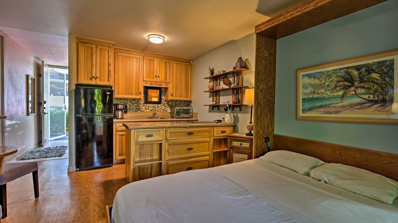 Photo of Bedroom in Historic Kailua Village