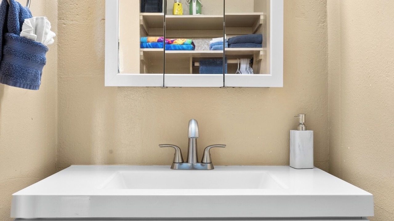 Photo of Bathroom in Keaukaha