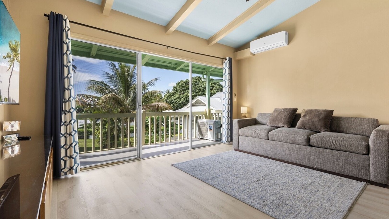 Photo of Livingroom in Keaukaha