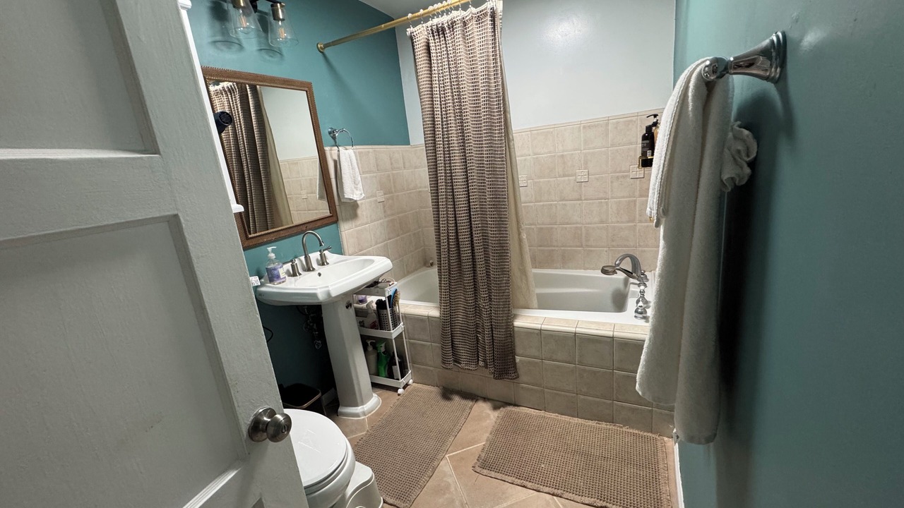 Photo of Bathroom in Magnolia Park