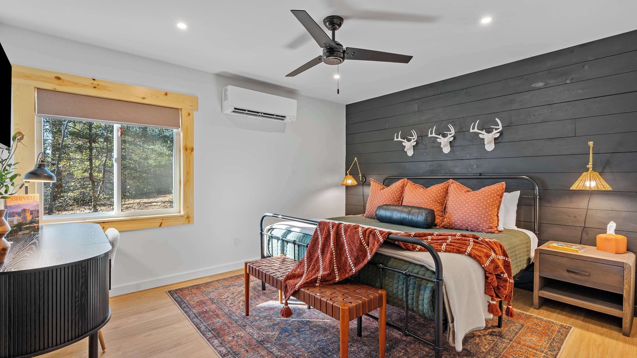Photo of Bedroom in Skyland