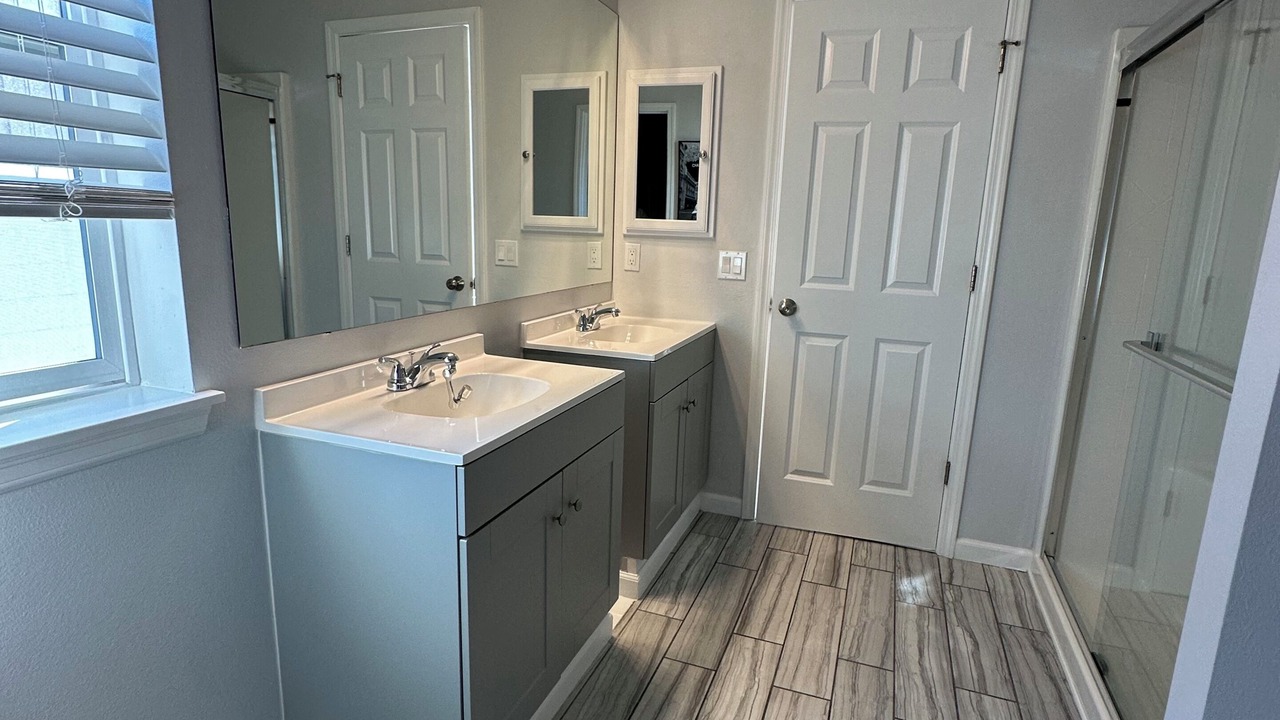Photo of Bathroom in Mill Creek