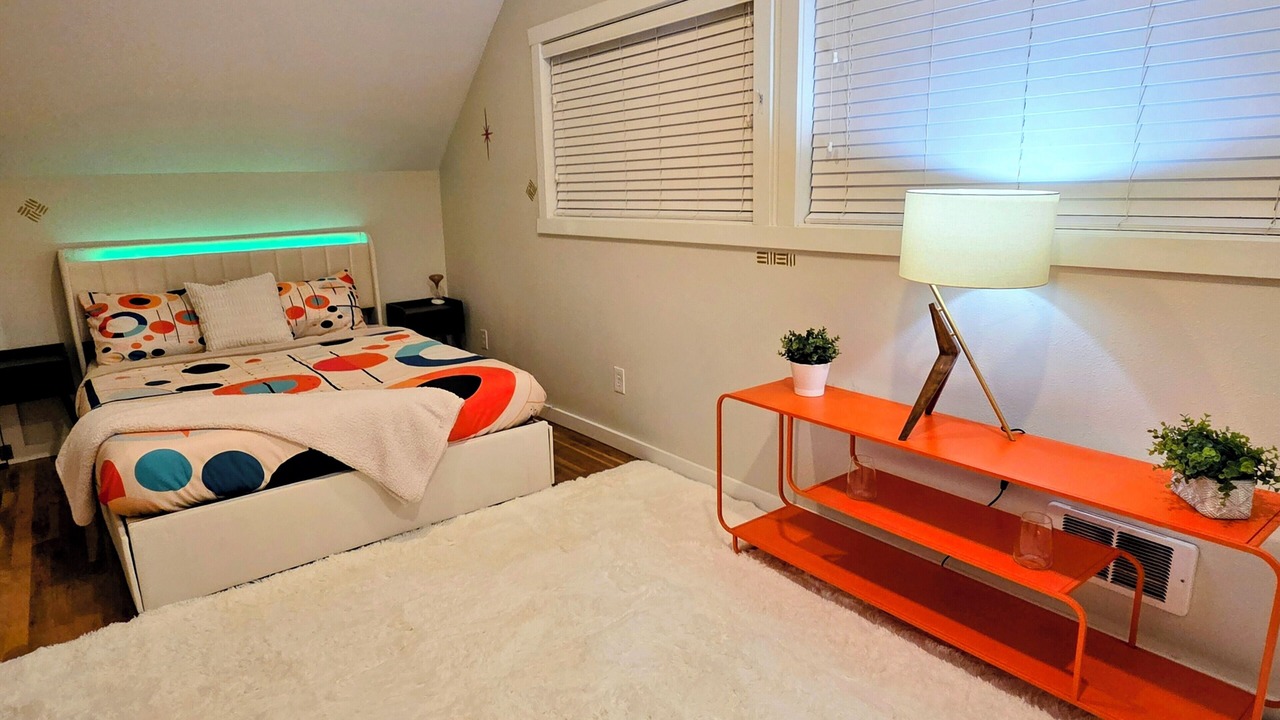 Photo of Bedroom in Haller Lake