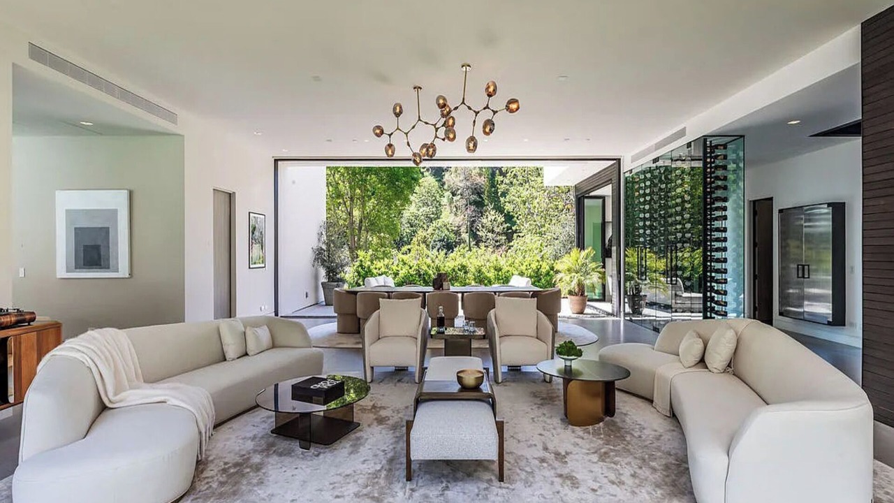 Photo of Others in Bel Air