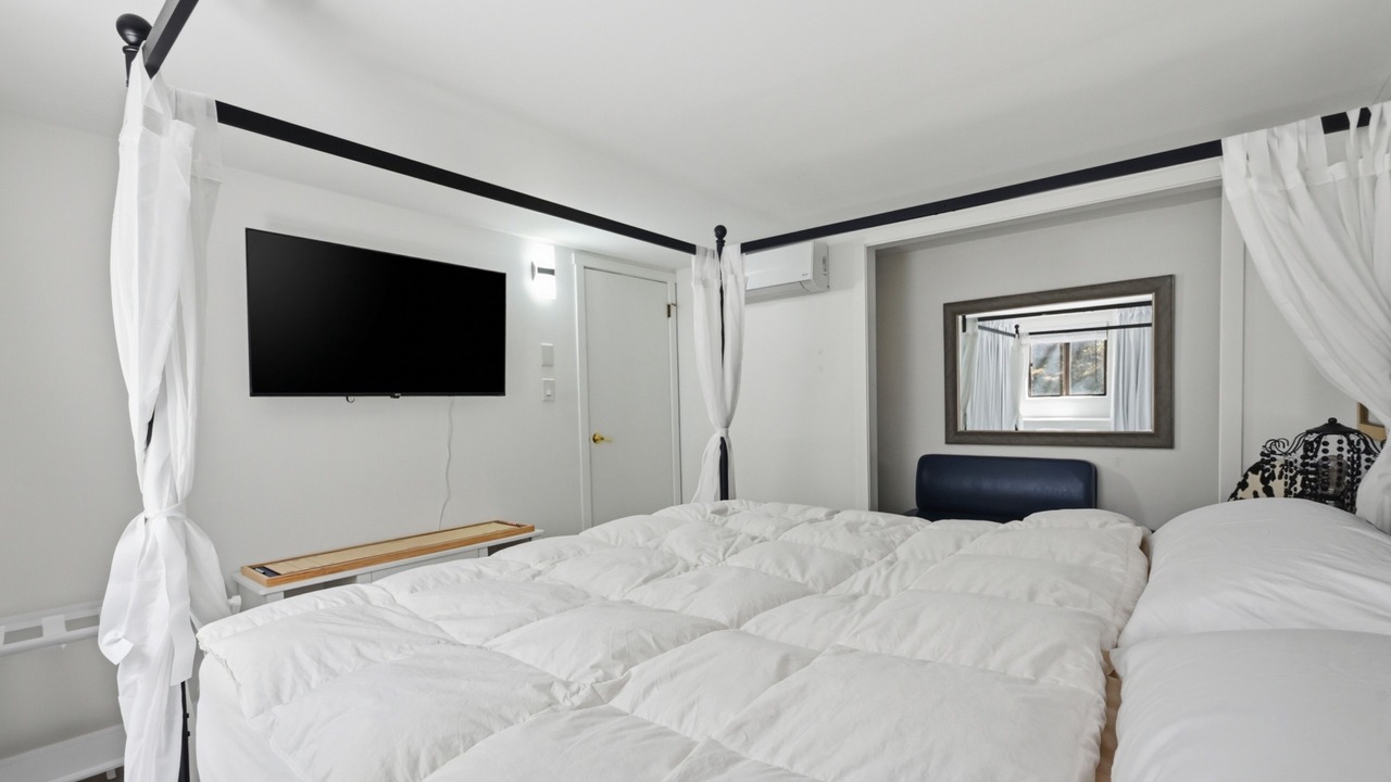 Photo of Bedroom in Village at Camelback