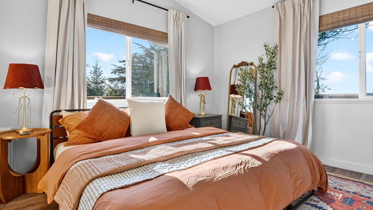 Photo of Bedroom in Mendocino