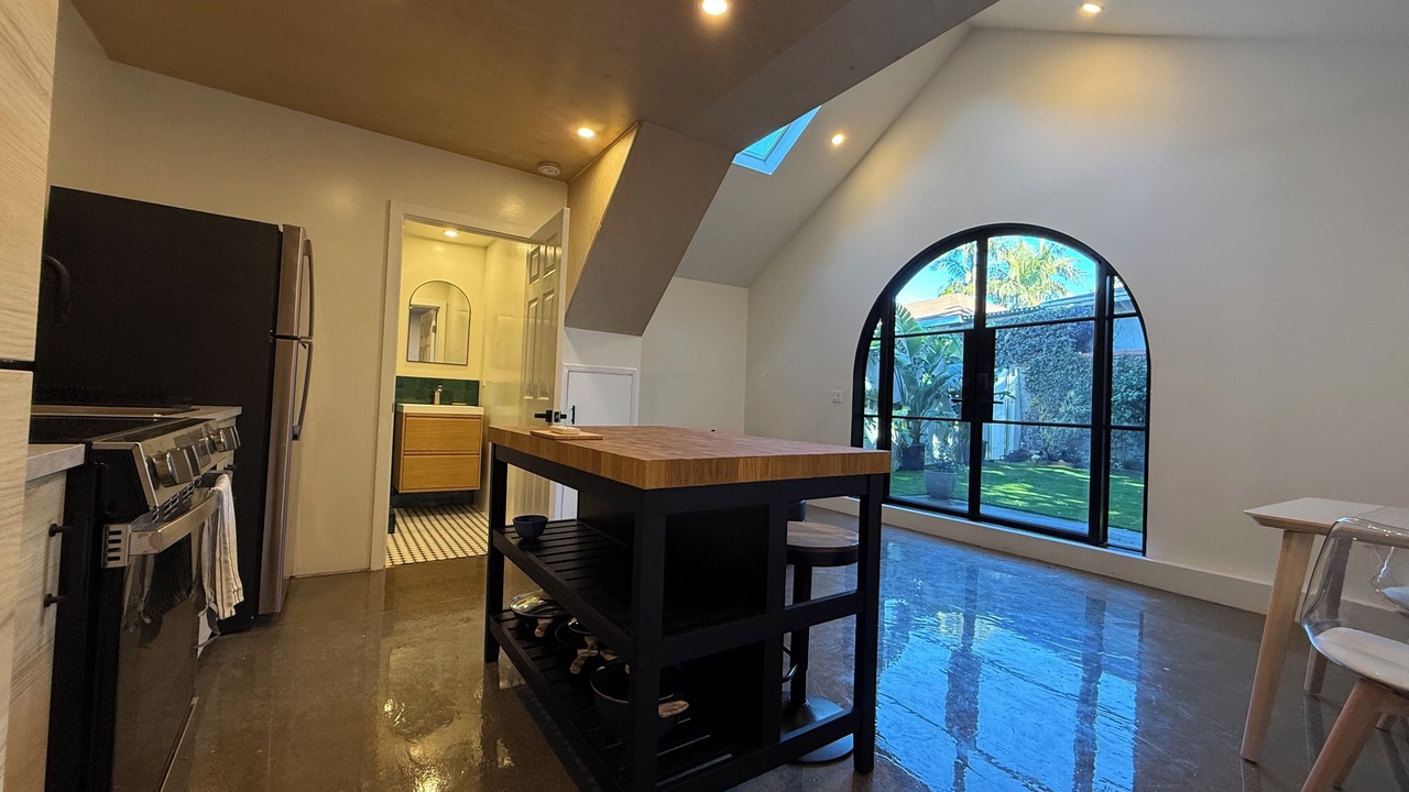 Photo of Kitchen in West Los Angeles
