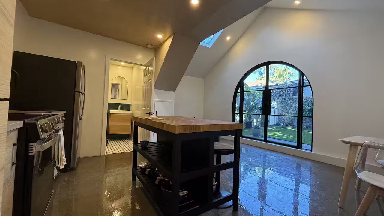 Photo of Kitchen in West Los Angeles