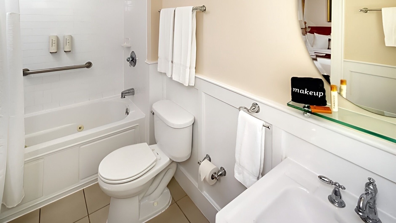 Photo of Bathroom in Berea