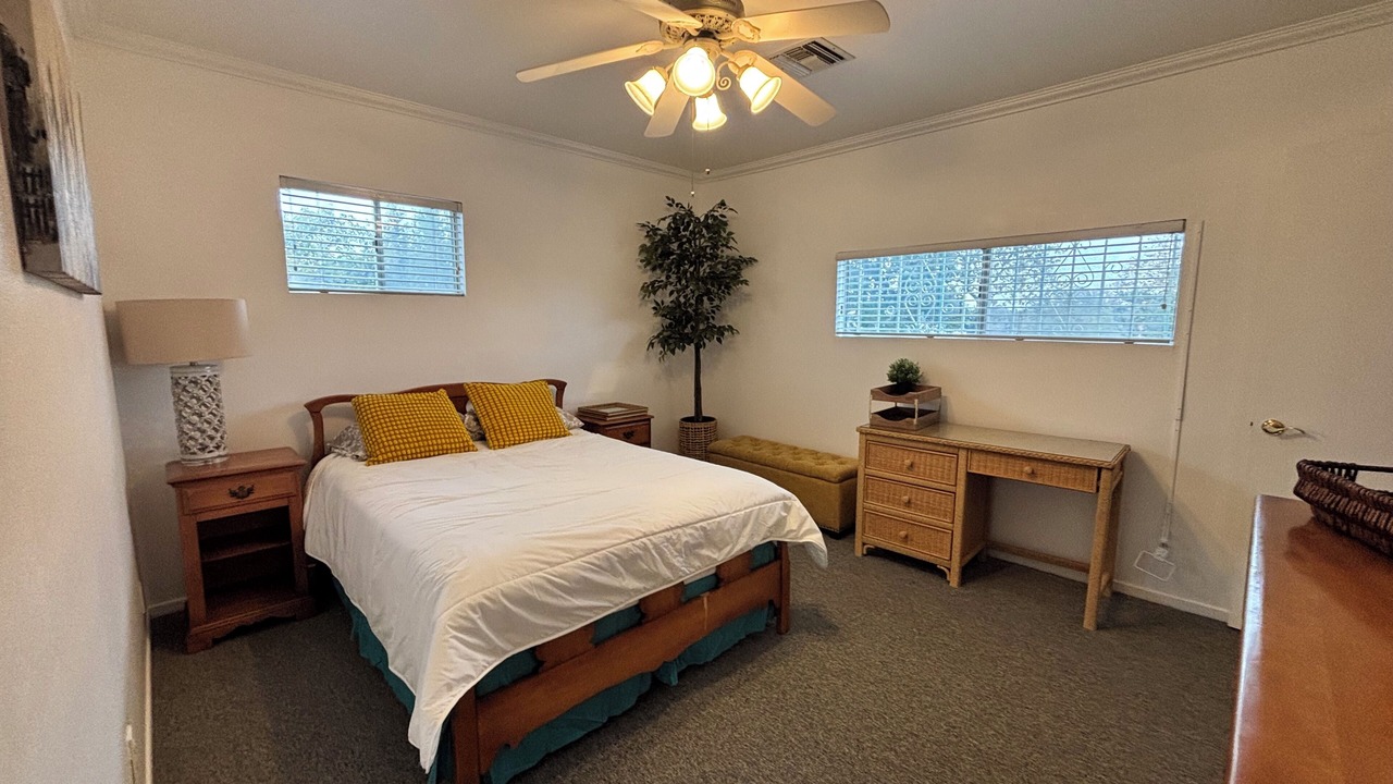 Photo of Bedroom in Pico - Robertson