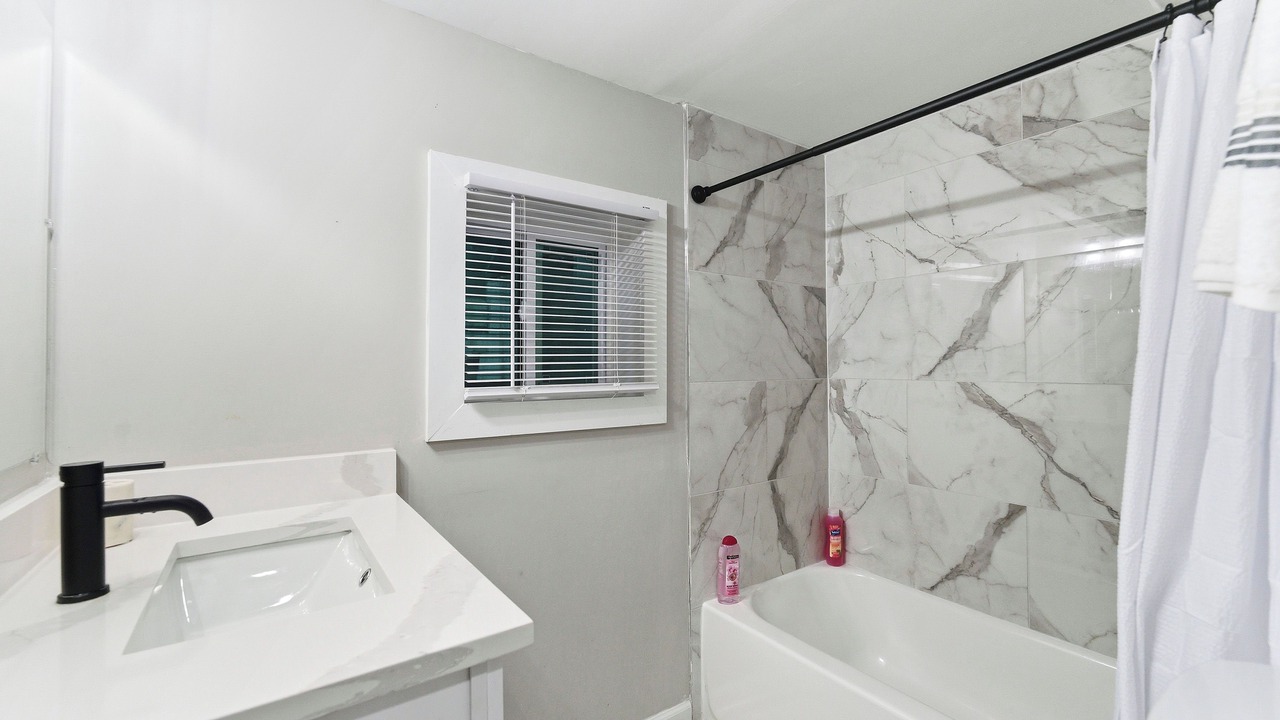 Photo of Bathroom in Mableton